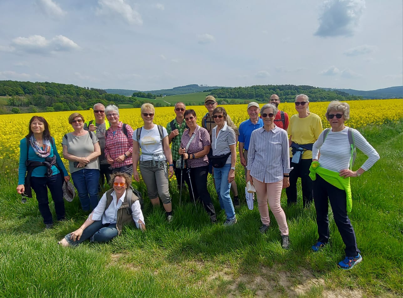 Bild 2 – Wandergruppe – Bildquelle: TV 1873 Wehen e. V.