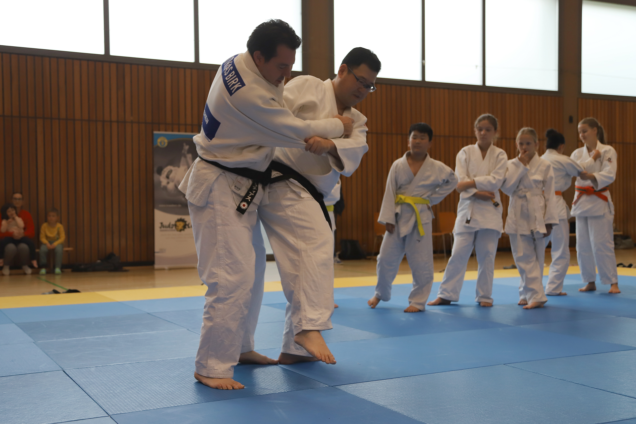 Meister Kuwagata begeistert Judoka - Foto 07