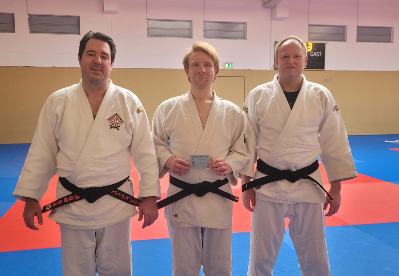 Auf dem Bild von links nach rechts sind zu sehen: Matthias Birk, Martin Vierengel und Stefan Wolf (Trainingsparter von Martin)